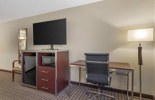 Sturgeon Bay Hotel | Best Western Maritime Inn