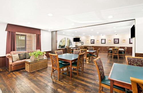 La Pine Hotel | Best Western Newberry Station