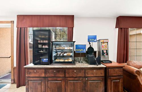 La Pine Hotel | Best Western Newberry Station