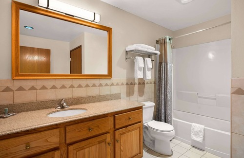 Siren Hotel | Best Western Northwoods Lodge