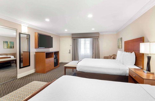 Five Points Northeast Hotel | Best Western Oxnard Inn