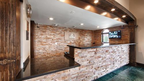 East Pasadena Hotel | Best Western Pasadena Royale Inn & Suites
