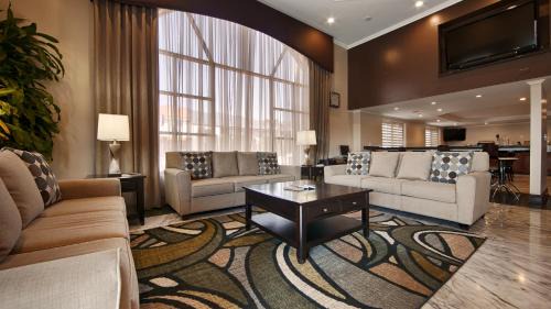 East Pasadena Hotel | Best Western Pasadena Royale Inn & Suites