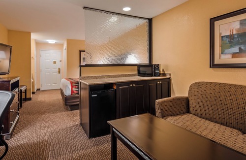 Bessemer Hotel | Best Western Plus Bessemer Hotel & Suites