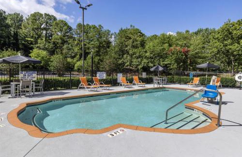 Clemson Hotel | Best Western Plus Clemson Hotel & Conference Center