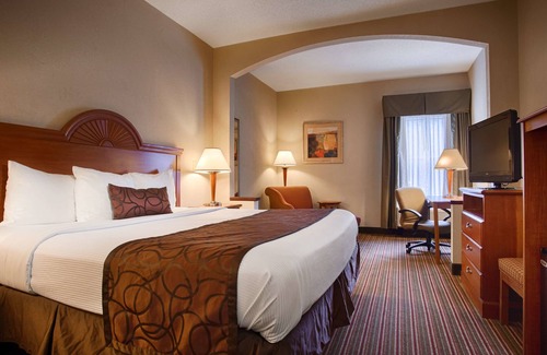 Southwest Raleigh Hotel | Best Western Plus Edison Inn