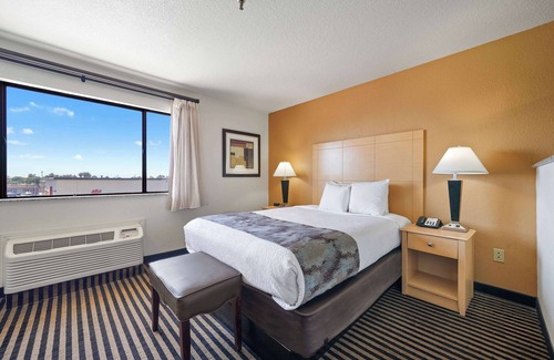 Manteca Hotel | Best Western Plus Executive Inn & Suites
