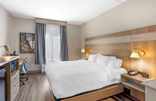 York Hotel | Best Western Plus Heritage Rail Inn & Suites