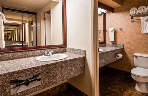 Garberville Hotel | Best Western Plus Humboldt House Inn