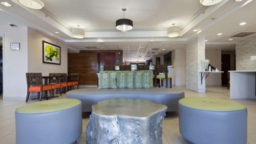 Huntersville Hotel | Best Western Plus Huntersville
