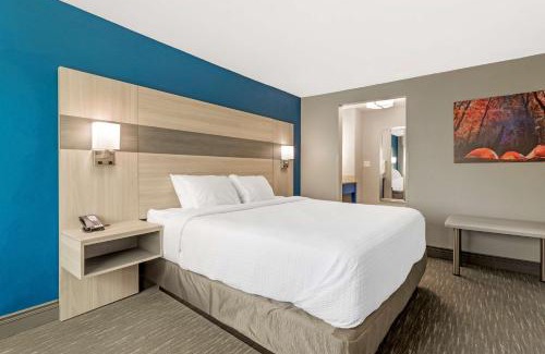 Cleveland Hotel | Best Western Plus Magnolia Inn & Suites