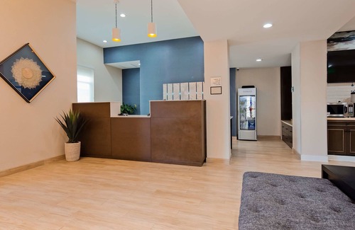 Barstow Hotel | Best Western Plus New Barstow Inn & Suites