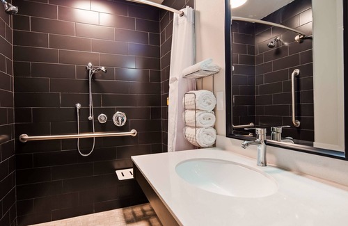 Barstow Hotel | Best Western Plus New Barstow Inn & Suites