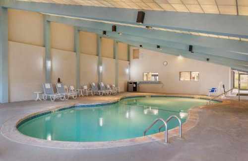 Woburn Hotel | Best Western Plus New Englander