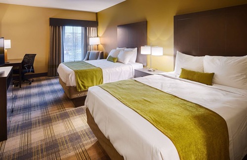 Kenner - Louis Armstrong International Airport Hotel | Best Western Plus New Orleans Airport Hotel