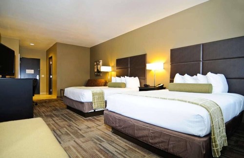 Greensburg Hotel | Best Western Plus Night Watchman Inn & Suites