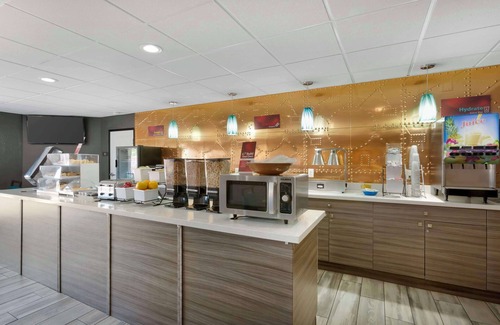 Sierra Vista Hotel | Best Western Plus Sun Canyon