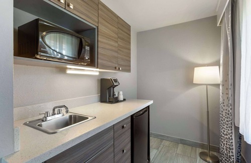 Sierra Vista Hotel | Best Western Plus Sun Canyon