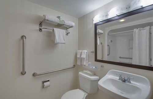 Hampton Hotel | Best Western Plus The Inn at Hampton