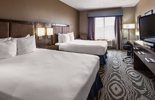 Williston Hotel | Best Western Plus Williston Hotel & Suites
