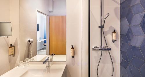 Poitiers Hotel | Best Western Poitiers Centre Le Grand Hôtel