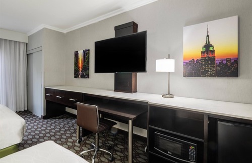 North Bergen Hotel | Best Western Premier NYC Gateway Hotel