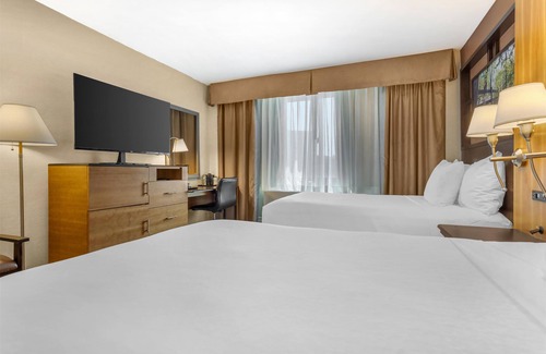 Queens Hotel | Best Western Queens Gold Coast