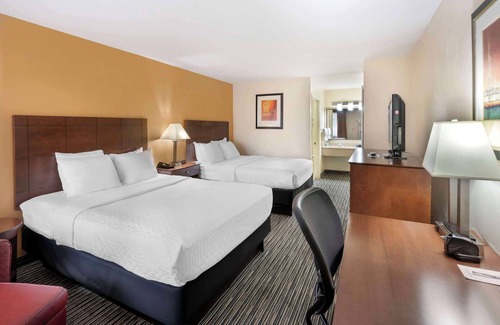 Ira Hotel | Best Western Snyder Inn