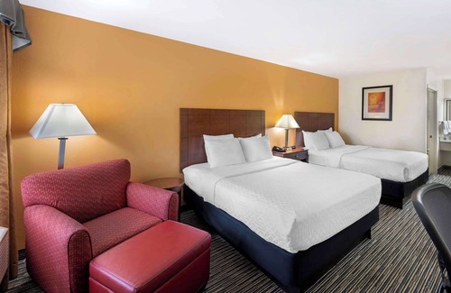 Ira Hotel | Best Western Snyder Inn