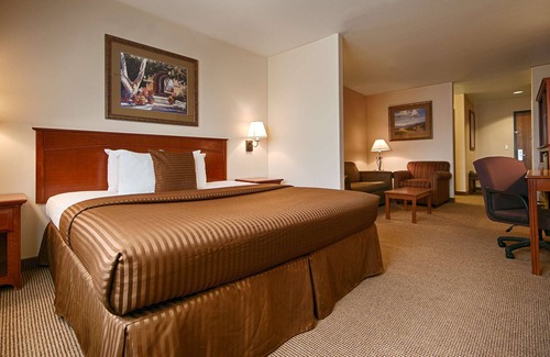 Bloomfield Hotel | Best Western Territorial Inn & Suites