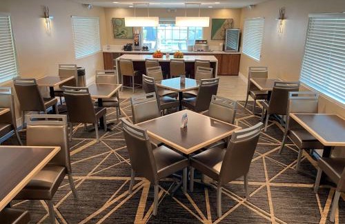Modesto Hotel | Best Western Town House Lodge