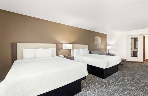 Madison Hotel | Best Western West Towne Suites
