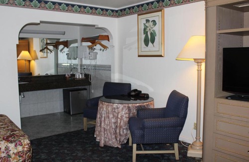 East Whittier Hotel | Best Whittier Inn