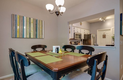 Dayton Condo | Beth's Hideaway - 3 bedroom 2.5 bath in a quiet neighborhood & lots of walking.