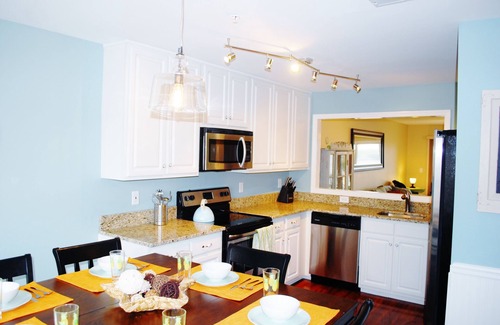 Ocean View Condo | BETHANY BAY LUXURY RESORT.SHABBY CHIC CONDO LOCATED ON GOLF COURSE!