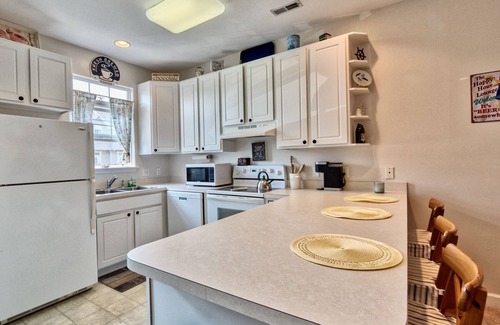 Bethany Breeze House | Bethany Beach * Wonderful 2 BR Townhouse * sleeps 8