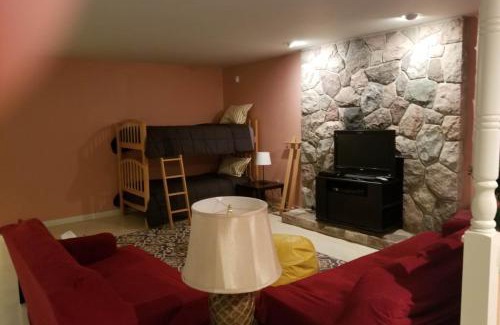 Thompsonville House | Betsie Woods