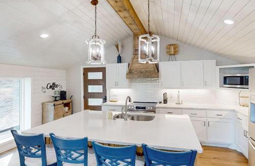 Mid America House | Betty Jo's Bungalow