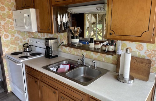 Brookings House | Betty's Beach House Bungalow