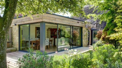 Burford House | Betty's Cottage