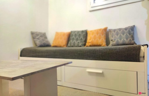 Auriol Apartment | Between Aix and Marseille, small village house in Auriol ☀️