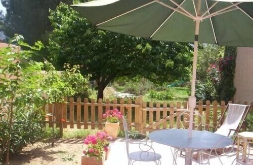 Gemenos Apartment | Between hills and sea, in PROVENCE small independent LOFT, quiet, luxurious comfort