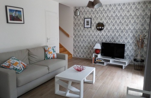 Benouville House | Between Ouistreham and Cabourg (Benouville chateau)