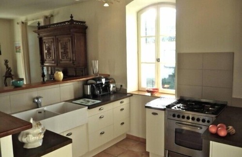 Faucon House | Between Vaison and Mont-Ventoux, Provencal farmhouse on the edge of the village of Faucon
