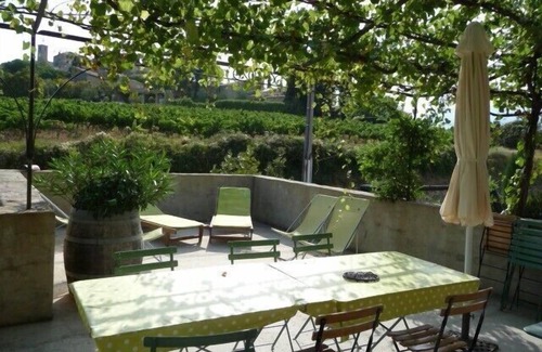 Faucon House | Between Vaison and Mont-Ventoux, Provencal farmhouse on the edge of the village of Faucon
