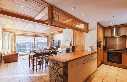 Argentiere Ski Chalet | Beugeant - Cosy Chalet 140m2 | Vues Mt Blanc | Calme | Garage
