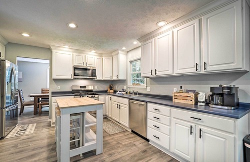 Beulah House | Beulah Family Home ~ 2 Mi to Dtwn + Beach!