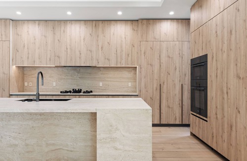 West Hollywood House | Beverly Grove Luxury Retreat w/Pool,Spa & Theater