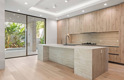 West Hollywood House | Beverly Grove Luxury Retreat w/Pool,Spa & Theater
