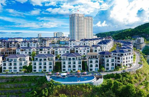 Bai Chay Resort | Beverly Hill Ha Long Villas and Apartments